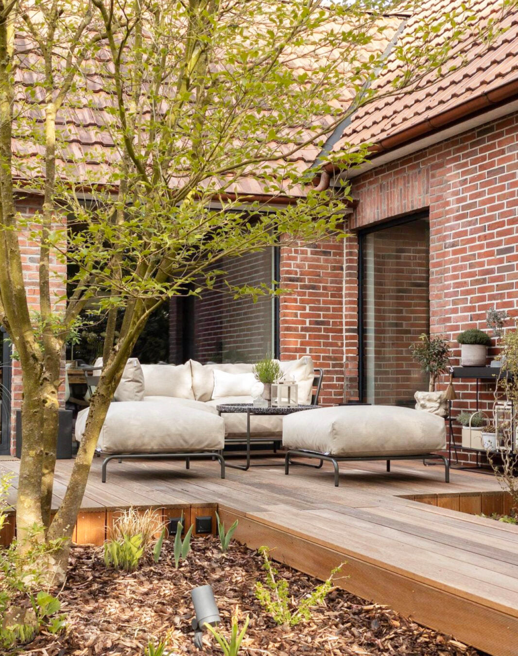 BRICK 2-Seater with Chaise Longue